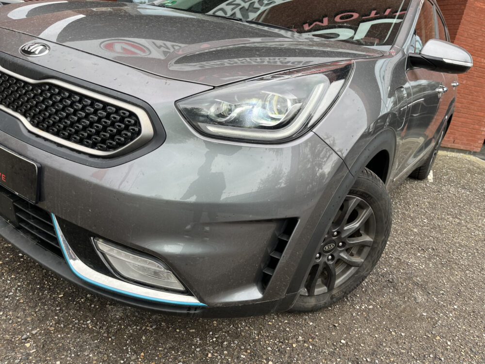 Kia Niro 1.6 GDi PHEV DynamicPlusLine // ADAPT. CRUISE // HALF LEDER // DODEHOEK // CAMERA // NAVI+CARPLAY // STUUR+STOELVERWARMING // 10