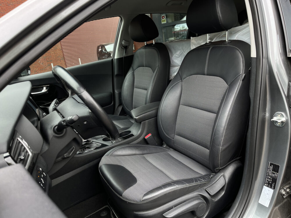 Kia Niro 1.6 GDi PHEV DynamicPlusLine // ADAPT. CRUISE // HALF LEDER // DODEHOEK // CAMERA // NAVI+CARPLAY // STUUR+STOELVERWARMING // 13