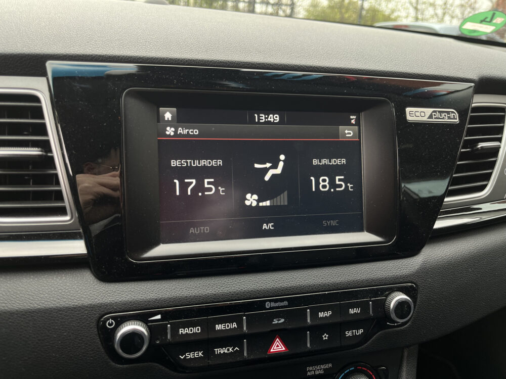 Kia Niro 1.6 GDi PHEV DynamicPlusLine // ADAPT. CRUISE // HALF LEDER // DODEHOEK // CAMERA // NAVI+CARPLAY // STUUR+STOELVERWARMING // 26