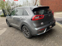Kia Niro 1.6 GDi PHEV DynamicPlusLine // ADAPT. CRUISE // HALF LEDER // DODEHOEK // CAMERA // NAVI+CARPLAY // STUUR+STOELVERWARMING // 32