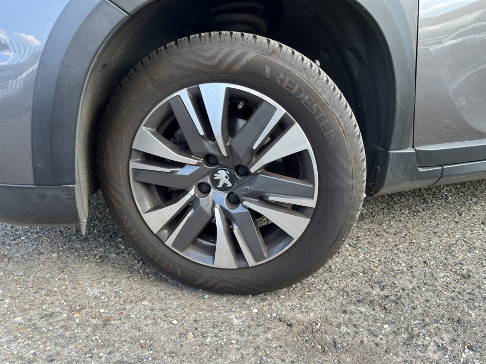 Peugeot 2008 1.2 PureTech Allure NIEUWE DIST. RIEM!! // LED // HALF LEDER // NAVI // PANORAMADAK // PARKEERSENSOREN // CRUISE // 11