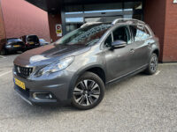 Peugeot 2008 1.2 PureTech Allure NIEUWE DIST. RIEM!! // LED // HALF LEDER // NAVI // PANORAMADAK // PARKEERSENSOREN // CRUISE // 31