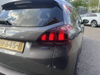 Peugeot 2008 1.2 PureTech Allure NIEUWE DIST. RIEM!! // LED // HALF LEDER // NAVI // PANORAMADAK // PARKEERSENSOREN // CRUISE // 42