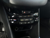 Peugeot 2008 1.2 PureTech Allure NIEUWE DIST. RIEM!! // LED // HALF LEDER // NAVI // PANORAMADAK // PARKEERSENSOREN // CRUISE // 54