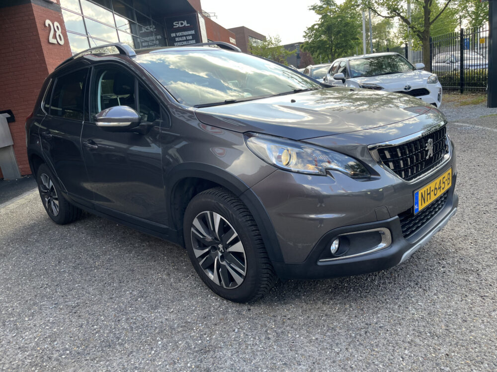Peugeot 2008 1.2 PureTech Allure NIEUWE DIST. RIEM!! // LED // HALF LEDER // NAVI // PANORAMADAK // PARKEERSENSOREN // CRUISE // 7