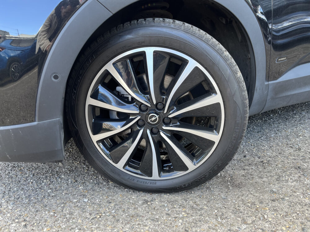 Opel Grandland X 1.6 Turbo Hybrid Ultimate // LEDER+ ELEK.STOEL // DODEHOEK // ELEK. KLEP // NAVI+CARPLAY // STOELVERKOELING+VERWARMING // KEYLES 11