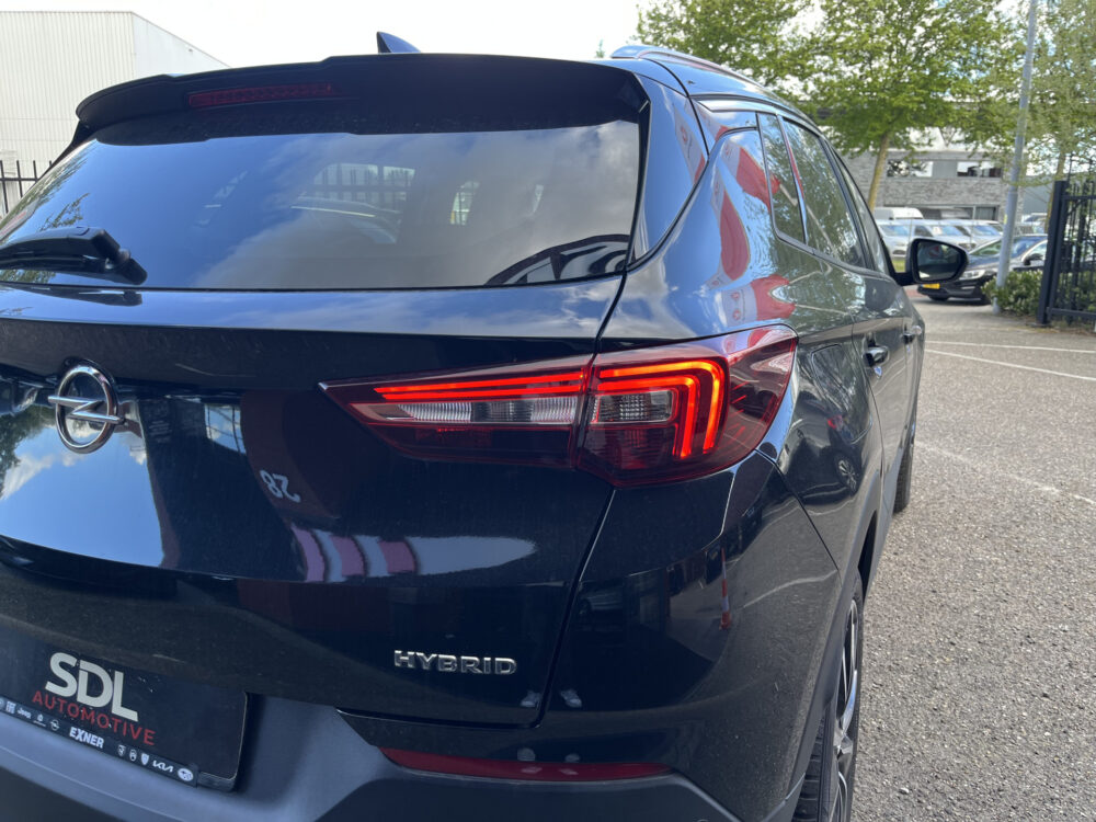 Opel Grandland X 1.6 Turbo Hybrid Ultimate // LEDER+ ELEK.STOEL // DODEHOEK // ELEK. KLEP // NAVI+CARPLAY // STOELVERKOELING+VERWARMING // KEYLES 13