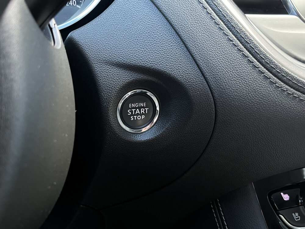 Opel Grandland X 1.6 Turbo Hybrid Ultimate // LEDER+ ELEK.STOEL // DODEHOEK // ELEK. KLEP // NAVI+CARPLAY // STOELVERKOELING+VERWARMING // KEYLES 25