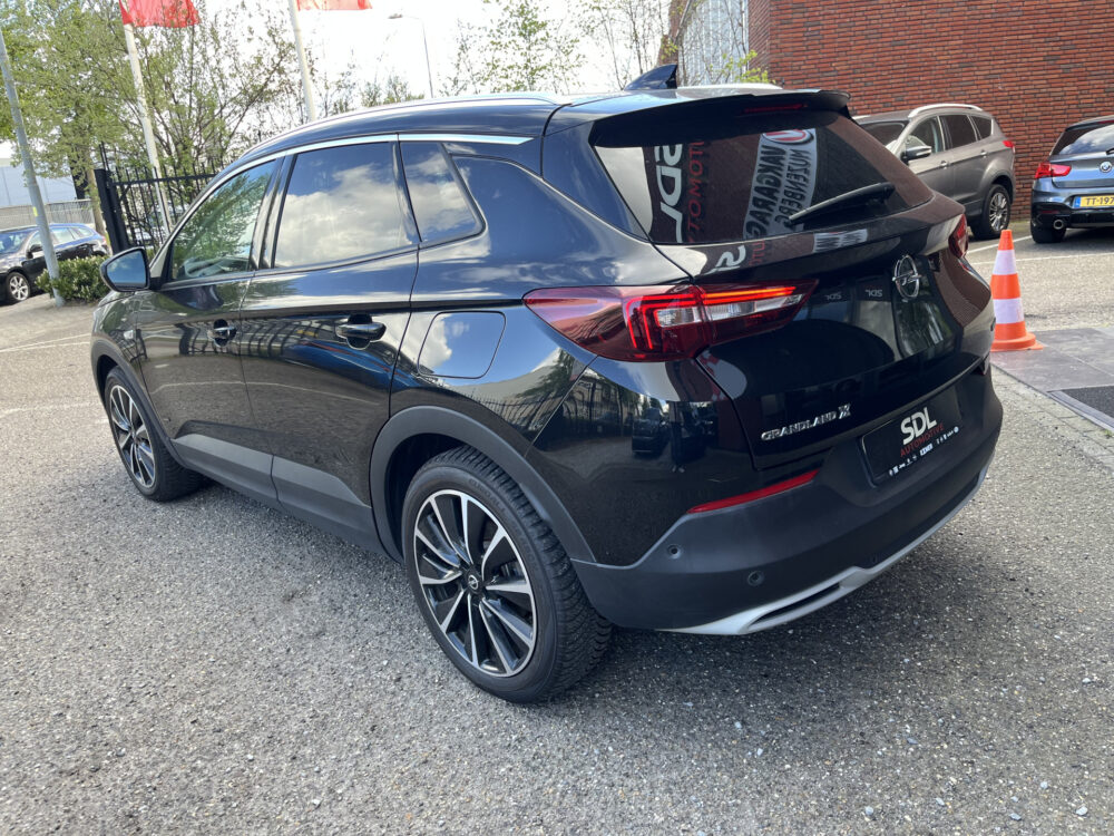 Opel Grandland X 1.6 Turbo Hybrid Ultimate // LEDER+ ELEK.STOEL // DODEHOEK // ELEK. KLEP // NAVI+CARPLAY // STOELVERKOELING+VERWARMING // KEYLES 3