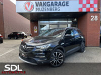 Opel Grandland X 1.6 Turbo Hybrid Ultimate // LEDER+ ELEK.STOEL // DODEHOEK // ELEK. KLEP // NAVI+CARPLAY // STOELVERKOELING+VERWARMING // KEYLES 40