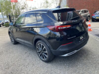 Opel Grandland X 1.6 Turbo Hybrid Ultimate // LEDER+ ELEK.STOEL // DODEHOEK // ELEK. KLEP // NAVI+CARPLAY // STOELVERKOELING+VERWARMING // KEYLES 43