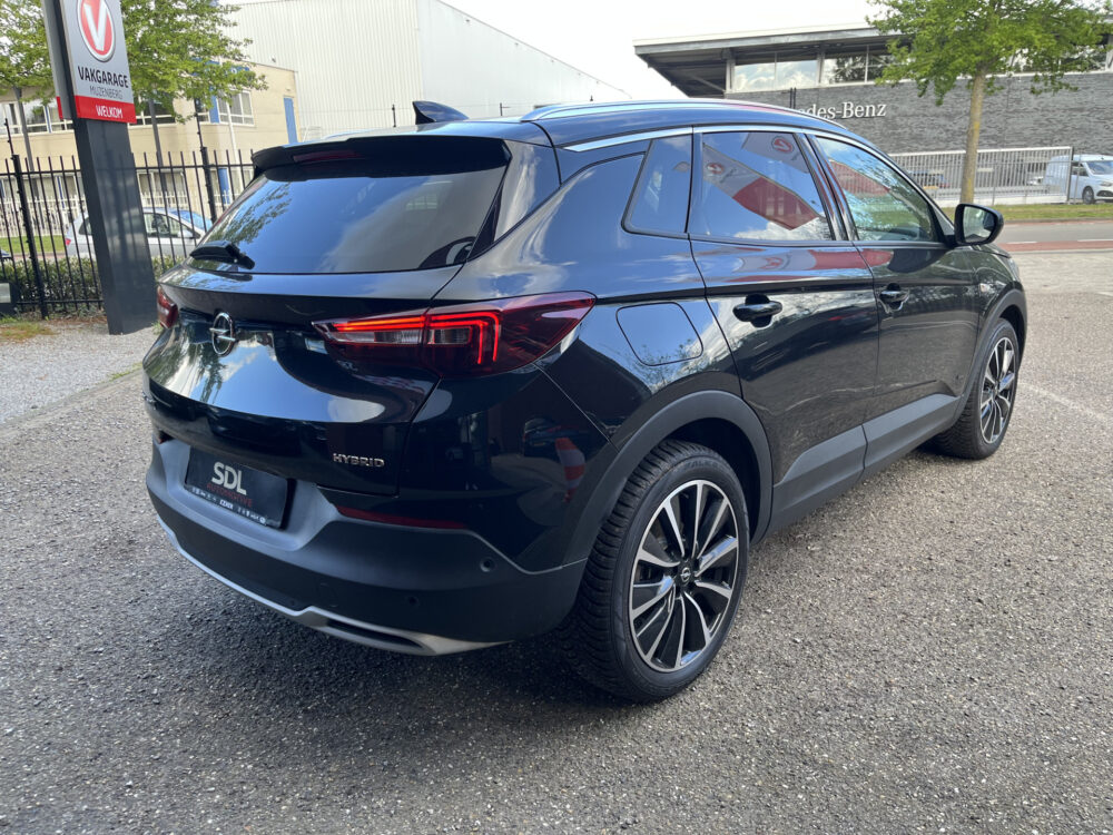 Opel Grandland X 1.6 Turbo Hybrid Ultimate // LEDER+ ELEK.STOEL // DODEHOEK // ELEK. KLEP // NAVI+CARPLAY // STOELVERKOELING+VERWARMING // KEYLES 5