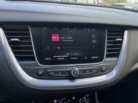 Opel Grandland X 1.6 Turbo Hybrid Ultimate // LEDER+ ELEK.STOEL // DODEHOEK // ELEK. KLEP // NAVI+CARPLAY // STOELVERKOELING+VERWARMING // KEYLES 75