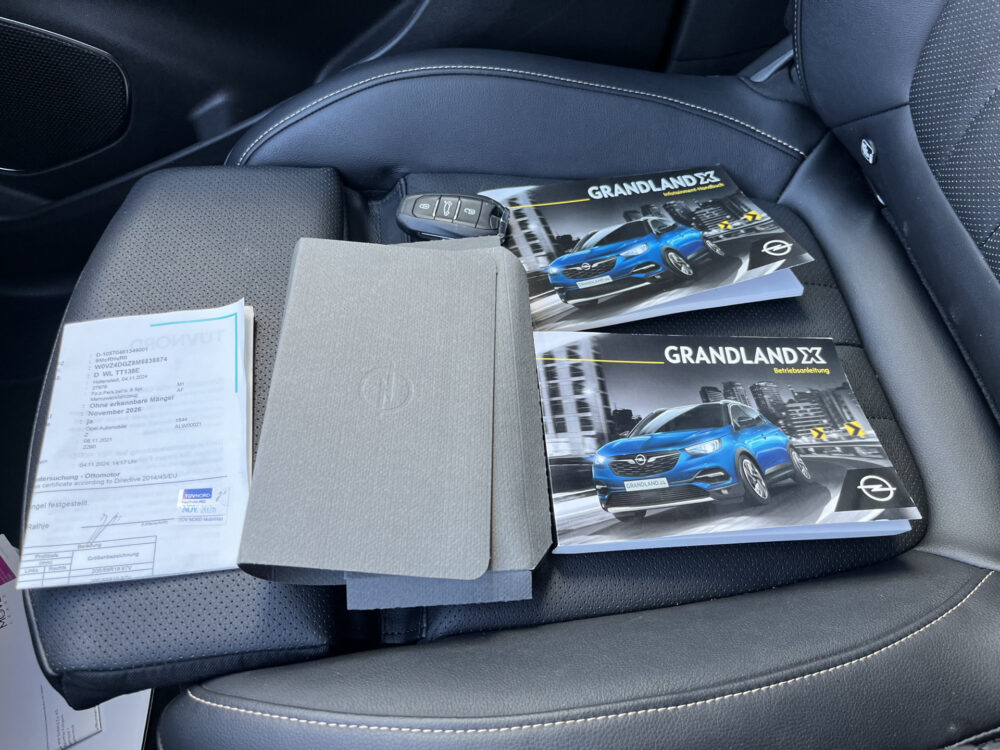 Opel Grandland X 1.6 Turbo Hybrid Ultimate // LEDER+ ELEK.STOEL // DODEHOEK // ELEK. KLEP // NAVI+CARPLAY // STOELVERKOELING+VERWARMING // KEYLES 9