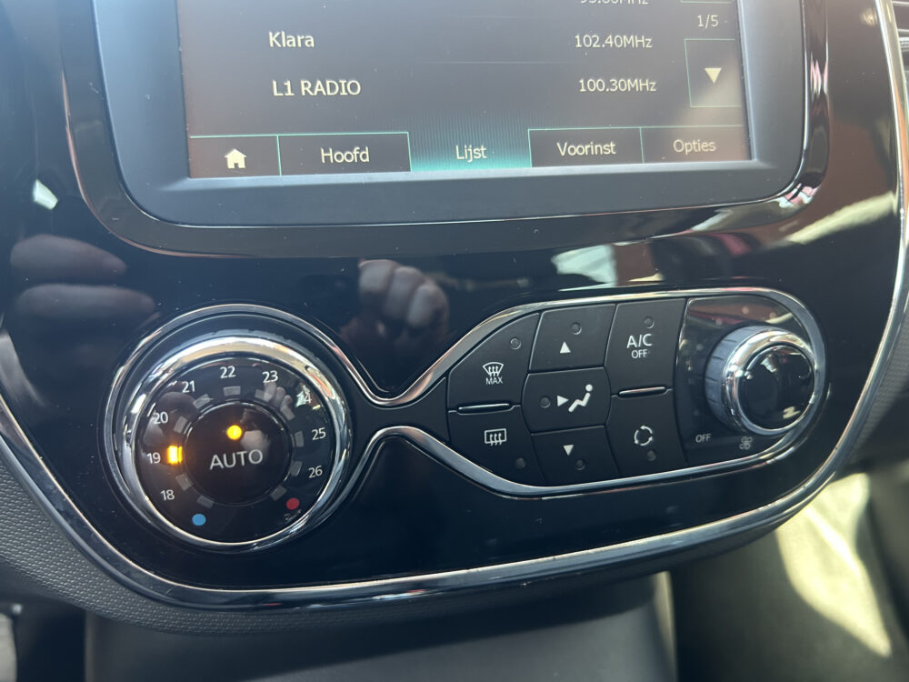 Renault Captur 1.2 TCe Dynamique // NAVI // PDC // CLIMA // CRUISE // TREKHAAK // BLUETOOTH // 17