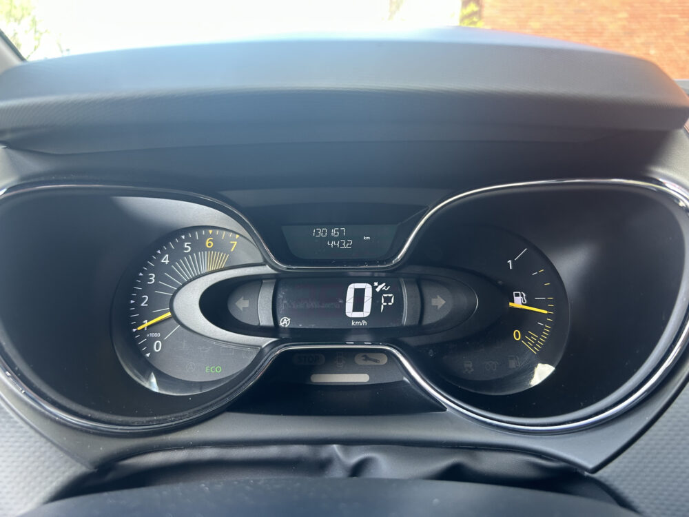 Renault Captur 1.2 TCe Dynamique // NAVI // PDC // CLIMA // CRUISE // TREKHAAK // BLUETOOTH // 31