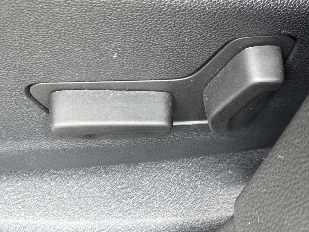 Opel Grandland X 1.6 Turbo Hybrid4 Ultimate 300PK! // NAVI // CAMERA V+A // APPLE CARPLAY + ANDROID AUTO // STOEL VERWARMING + VERKOELING // ELEK 10