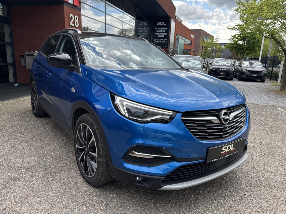 Opel Grandland X 1.6 Turbo Hybrid4 Ultimate 300PK! // NAVI // CAMERA V+A // APPLE CARPLAY + ANDROID AUTO // STOEL VERWARMING + VERKOELING // ELEK 2