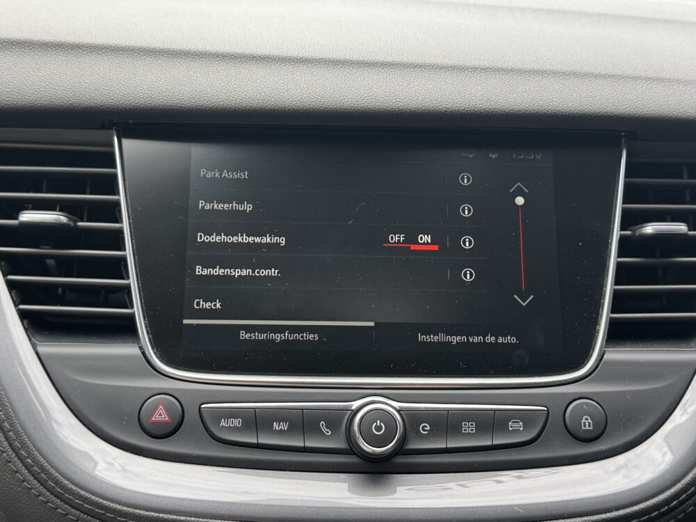 Opel Grandland X 1.6 Turbo Hybrid4 Ultimate 300PK! // NAVI // CAMERA V+A // APPLE CARPLAY + ANDROID AUTO // STOEL VERWARMING + VERKOELING // ELEK 22