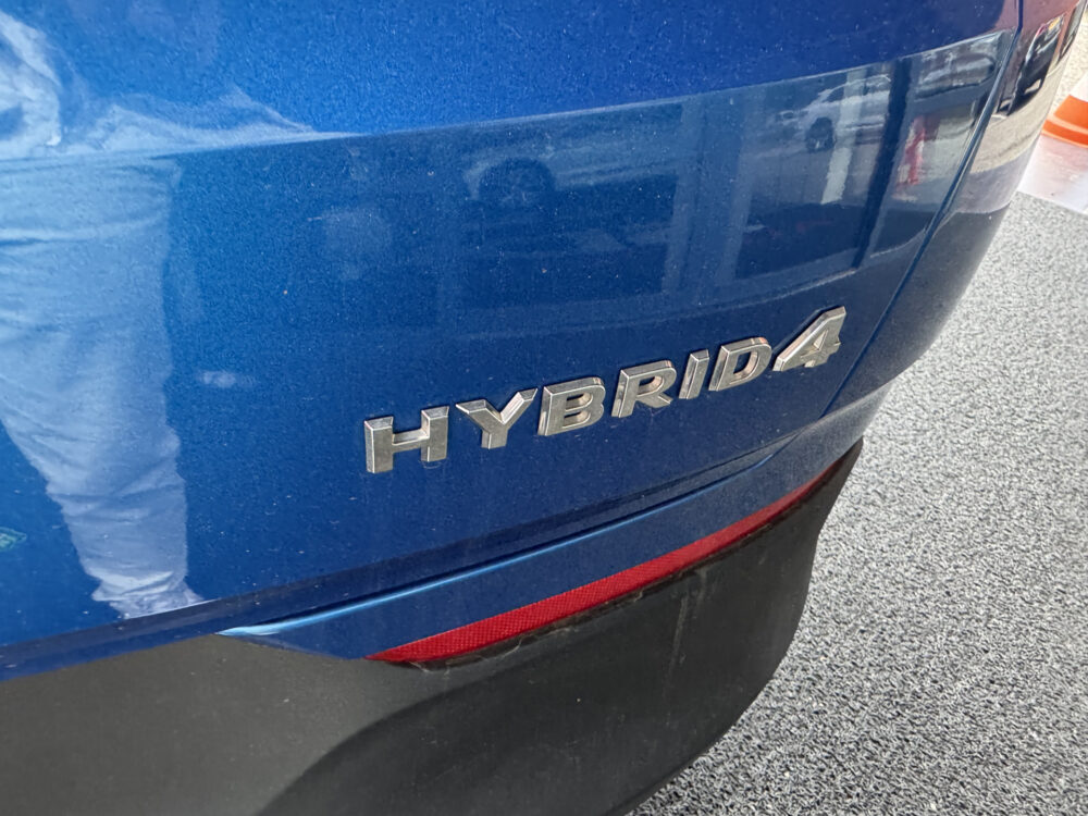 Opel Grandland X 1.6 Turbo Hybrid4 Ultimate 300PK! // NAVI // CAMERA V+A // APPLE CARPLAY + ANDROID AUTO // STOEL VERWARMING + VERKOELING // ELEK 33