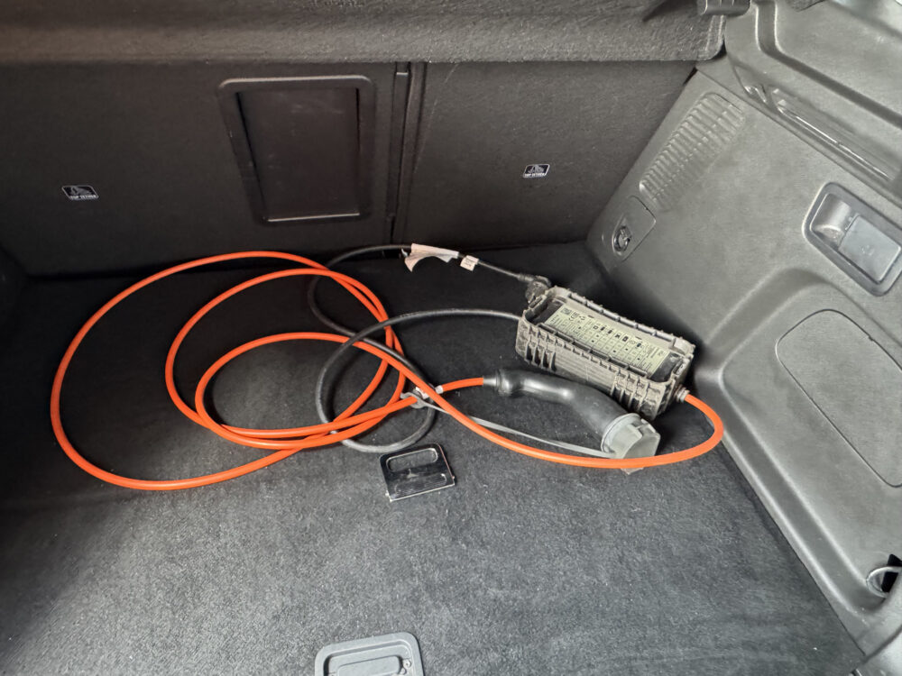 Opel Grandland X 1.6 Turbo Hybrid4 Ultimate 300PK! // NAVI // CAMERA V+A // APPLE CARPLAY + ANDROID AUTO // STOEL VERWARMING + VERKOELING // ELEK 35