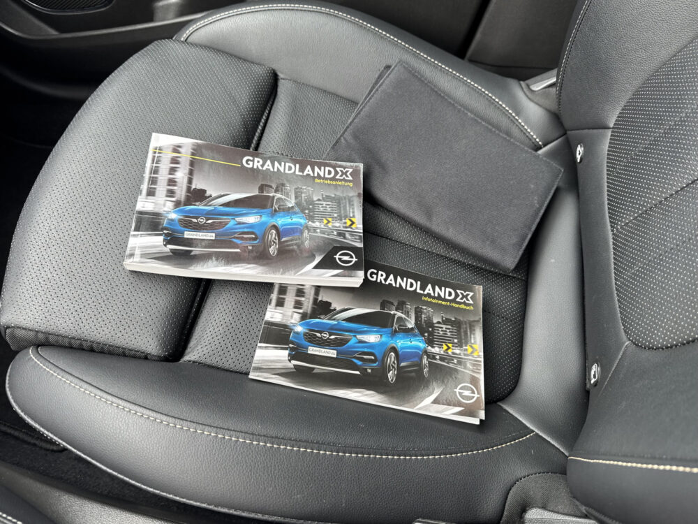 Opel Grandland X 1.6 Turbo Hybrid4 Ultimate 300PK! // NAVI // CAMERA V+A // APPLE CARPLAY + ANDROID AUTO // STOEL VERWARMING + VERKOELING // ELEK 36