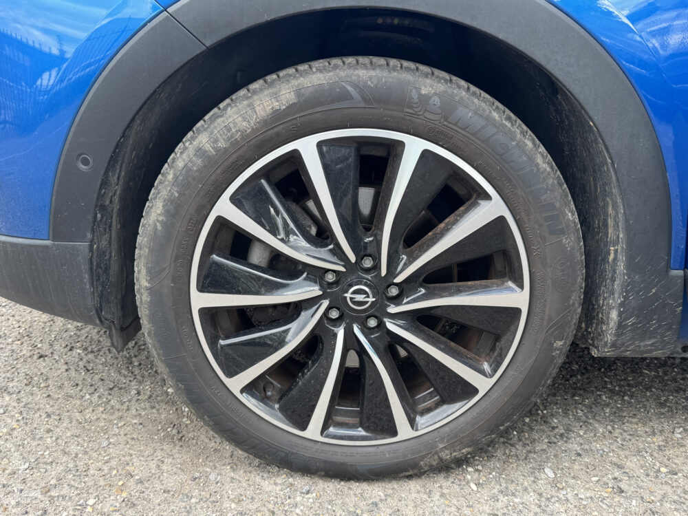 Opel Grandland X 1.6 Turbo Hybrid4 Ultimate 300PK! // NAVI // CAMERA V+A // APPLE CARPLAY + ANDROID AUTO // STOEL VERWARMING + VERKOELING // ELEK 7