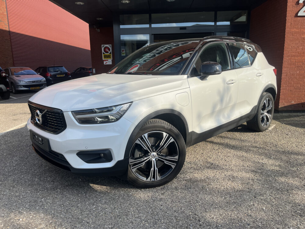 Volvo XC40 1.5 T5 Recharge R-Design // LEDER // ELEK. STOELEN+GEHEUGEN // HARMAN&KARDON // CAMERA // 1