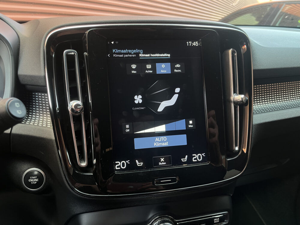 Volvo XC40 1.5 T5 Recharge R-Design // LEDER // ELEK. STOELEN+GEHEUGEN // HARMAN&KARDON // CAMERA // 33