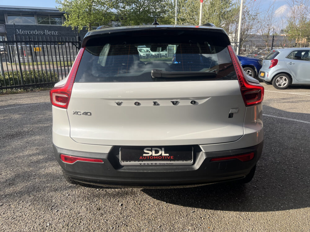 Volvo XC40 1.5 T5 Recharge R-Design // LEDER // ELEK. STOELEN+GEHEUGEN // HARMAN&KARDON // CAMERA // 7
