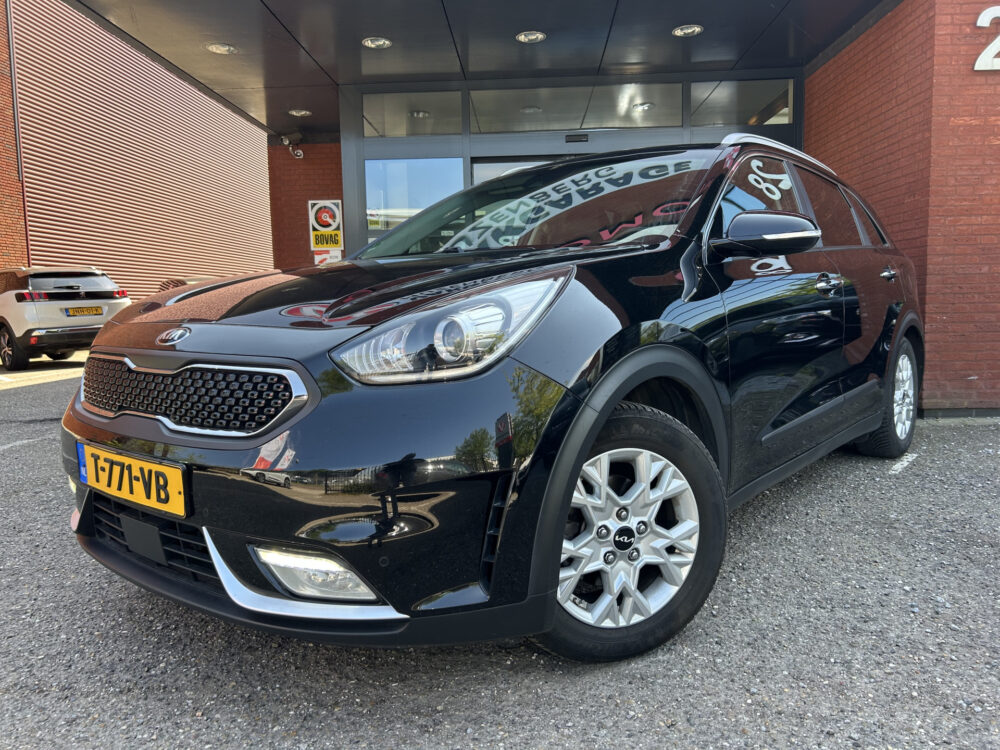 Kia Niro 1.6 GDi Hybrid Executiveline // LED // NAVI + CARPLAY // SCHUIFKANTELDAK // CLIMA // CAMERA // LEDER // TREKHAAK!! 1