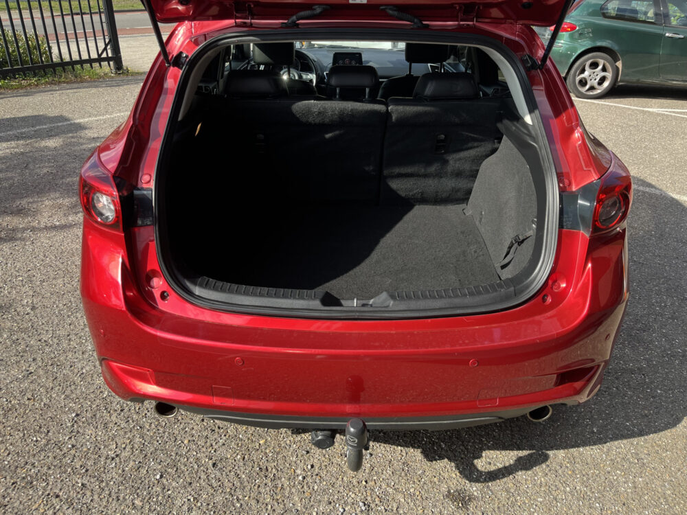 Mazda 3 2.0 SkyActiv-G 120 GT-M // ADAPT. CRUISE // DODEHOEK // KEYLESS // BOSE AUDIO // CAMERA // STUUR+STOELVERWARMING // LEDER+ELEK.  14