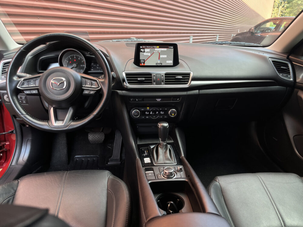 Mazda 3 2.0 SkyActiv-G 120 GT-M // ADAPT. CRUISE // DODEHOEK // KEYLESS // BOSE AUDIO // CAMERA // STUUR+STOELVERWARMING // LEDER+ELEK.  17