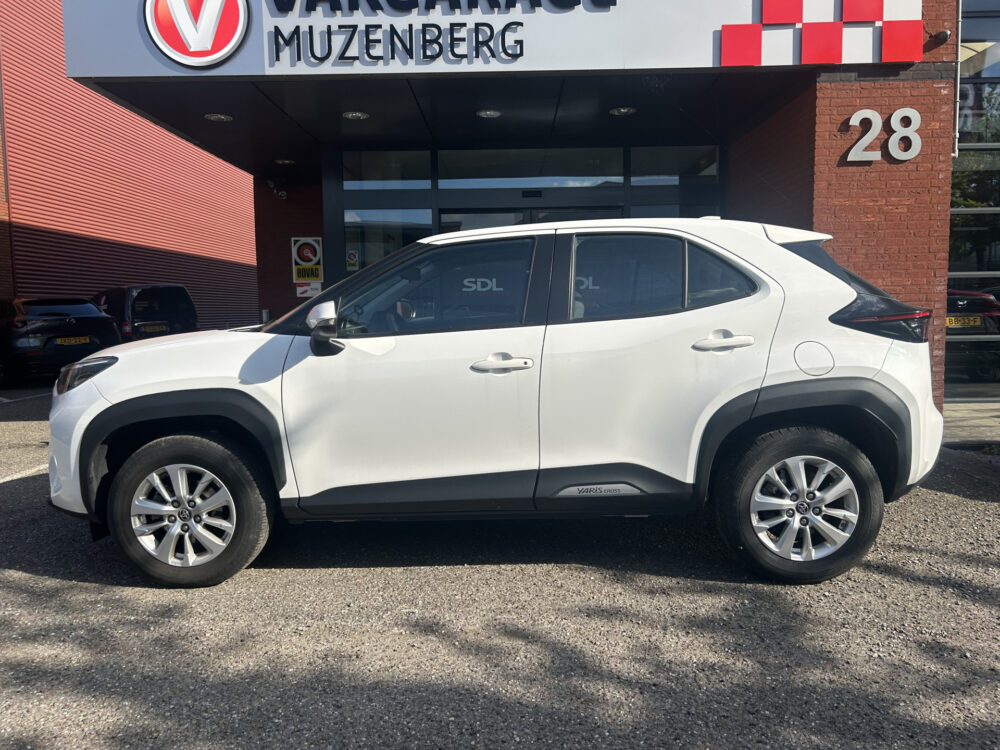 Toyota Yaris Cross 1.5 Hybrid Comfort // LED // APPLE CARPLAY / ANDROID AUTO // ADAPTIVE CRUISE // CLIMA // CAMERA 3