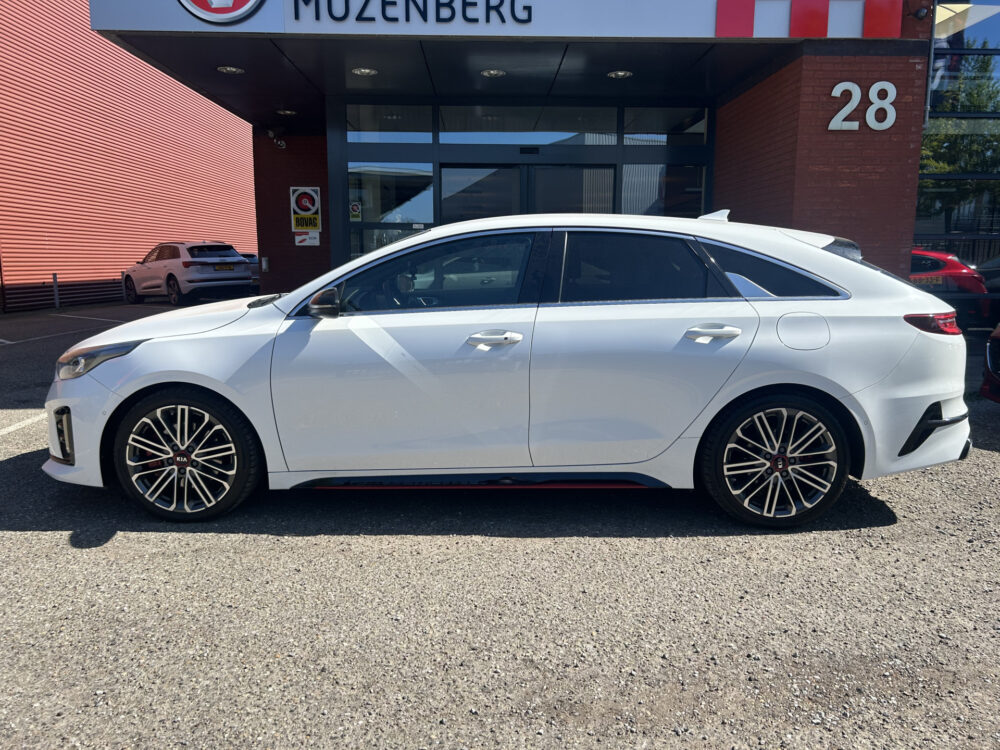 Kia ProCeed 1.6 T-GDI GT // FULL LED // MEMORY SEAT // DIGITAL COCKPIT // ADAPTIVE CRUISE // JBL AUDIO 3