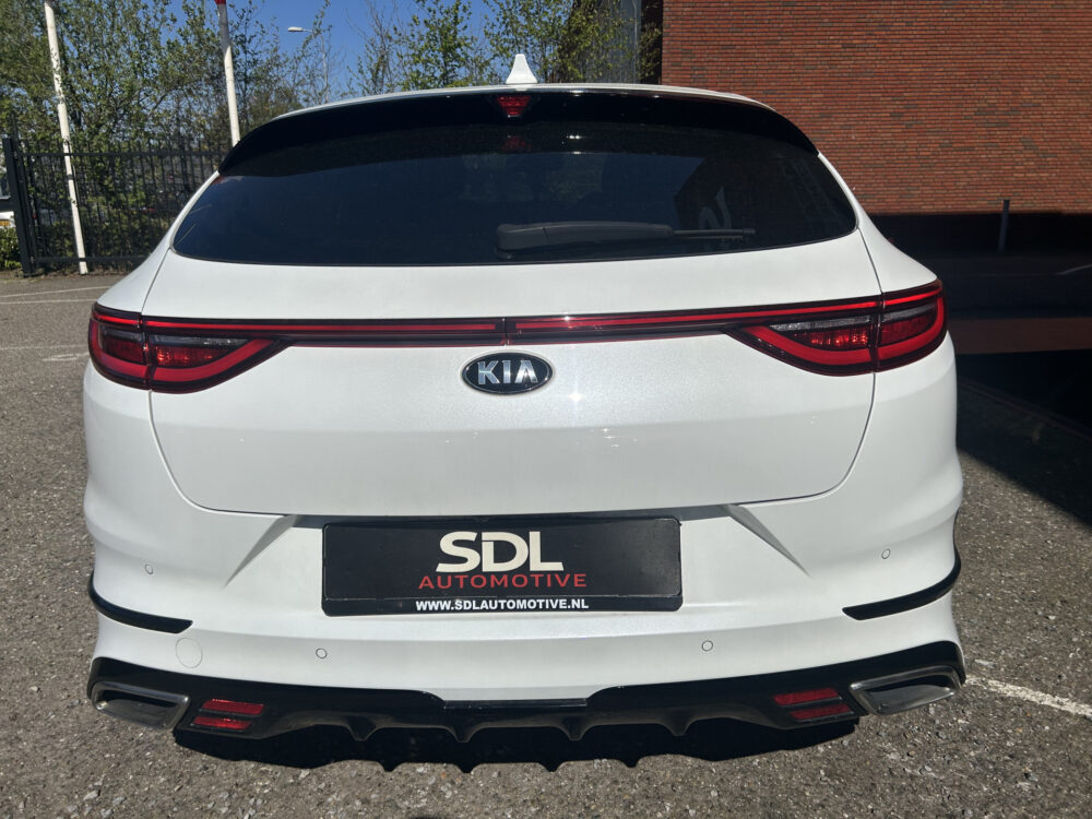 Kia ProCeed 1.6 T-GDI GT // FULL LED // MEMORY SEAT // DIGITAL COCKPIT // ADAPTIVE CRUISE // JBL AUDIO 5