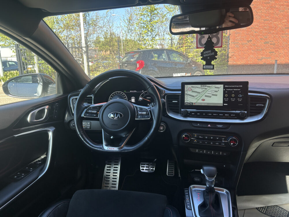 Kia ProCeed 1.6 T-GDI GT // FULL LED // MEMORY SEAT // DIGITAL COCKPIT // ADAPTIVE CRUISE // JBL AUDIO 7