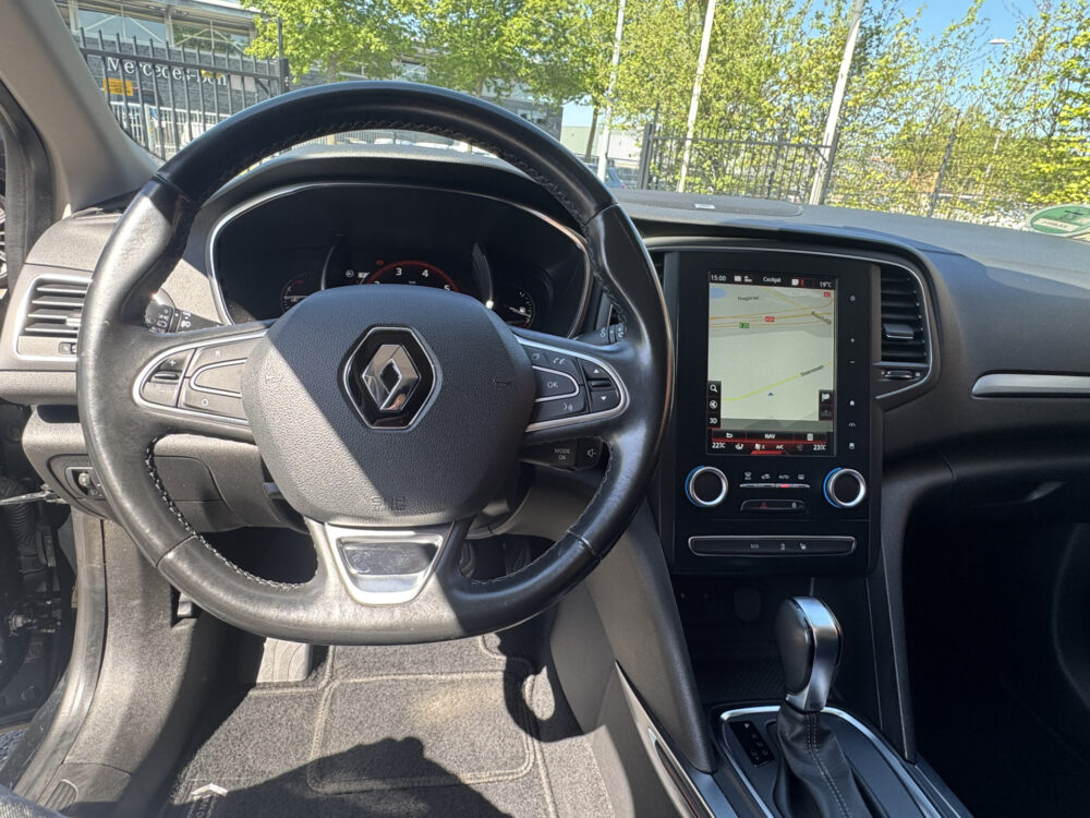 Renault Mégane Estate 1.2 TCe Bose // MASSAGE STOELEN // NAVI // CAMERA // TREKHAAK // BOSE PREMIUM AUDIO // CLIMA // 13