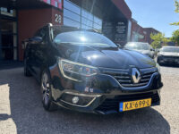 Renault Mégane Estate 1.2 TCe Bose // MASSAGE STOELEN // NAVI // CAMERA // TREKHAAK // BOSE PREMIUM AUDIO // CLIMA // 40