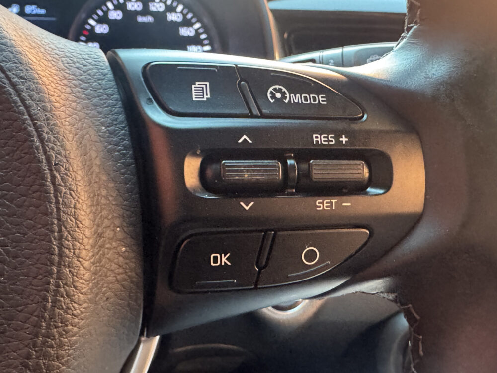 Kia Stonic 1.0 T-GDi ExecutiveLine // NAVI // CAMERA // CLIMA // CRUISE // DODENHOEK SENSOR // LEDEREN BEKLEDING // 12