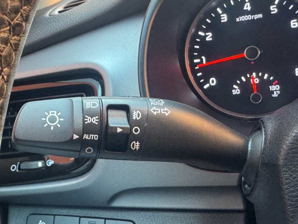 Kia Stonic 1.0 T-GDi ExecutiveLine // NAVI // CAMERA // CLIMA // CRUISE // DODENHOEK SENSOR // LEDEREN BEKLEDING // 21