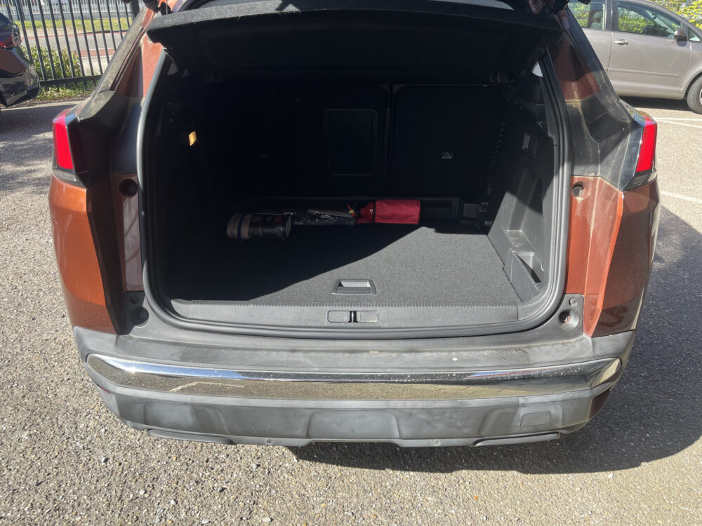 Peugeot 3008 1.2 PureTech GT Line // FUL LED // KEYLESS // ELEK. KLEP // LEDER // CAMERA // NAVI+CARPLAY // 13