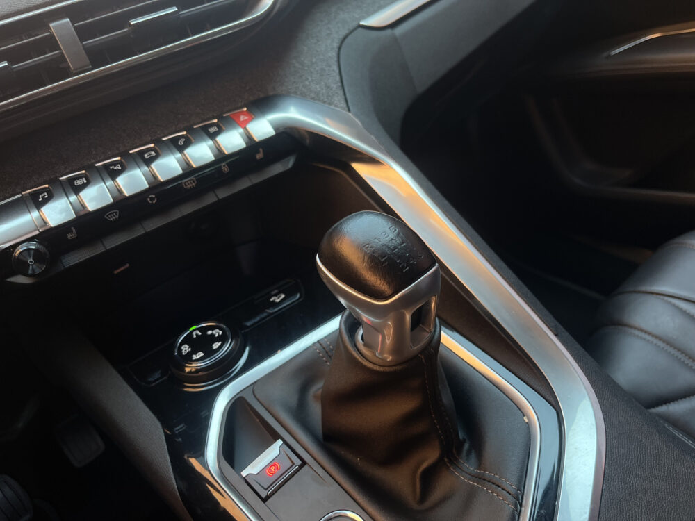 Peugeot 3008 1.2 PureTech GT Line // FUL LED // KEYLESS // ELEK. KLEP // LEDER // CAMERA // NAVI+CARPLAY // 23