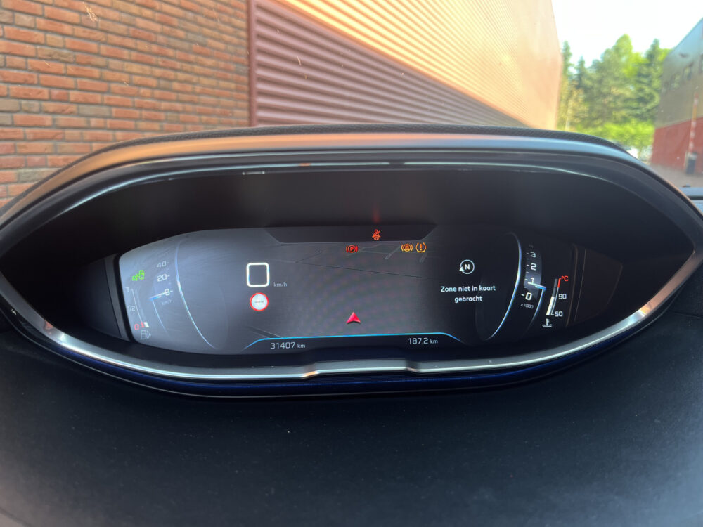 Peugeot 3008 1.2 PureTech GT Line // FUL LED // KEYLESS // ELEK. KLEP // LEDER // CAMERA // NAVI+CARPLAY // 34