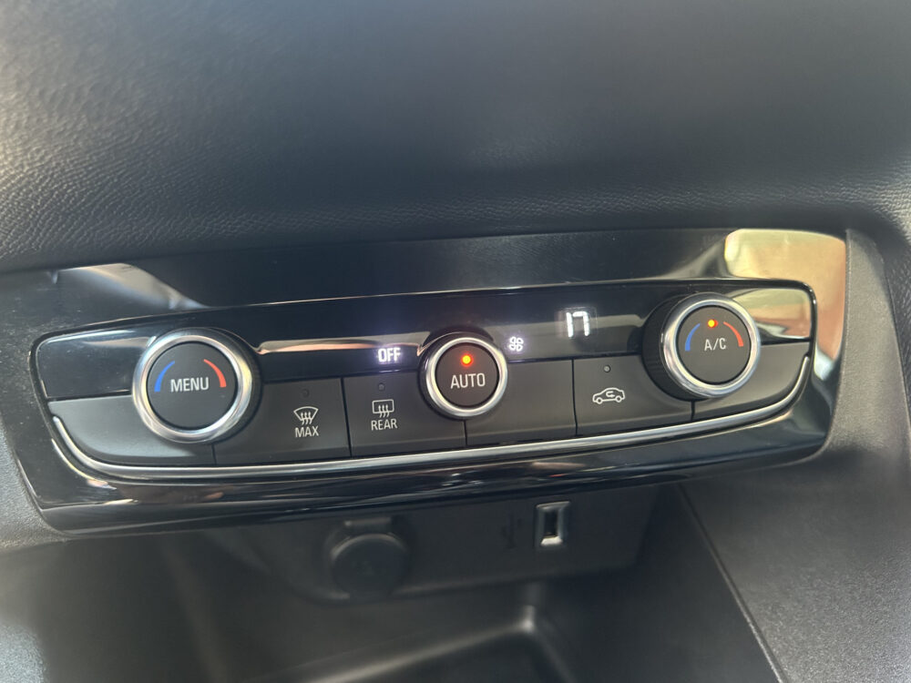 Opel Corsa 1.2 Turbo Edition // LED // NAVI + CARPLAY // HALF-LEDER // CLIMA // PDC V+A // CAMERA 19