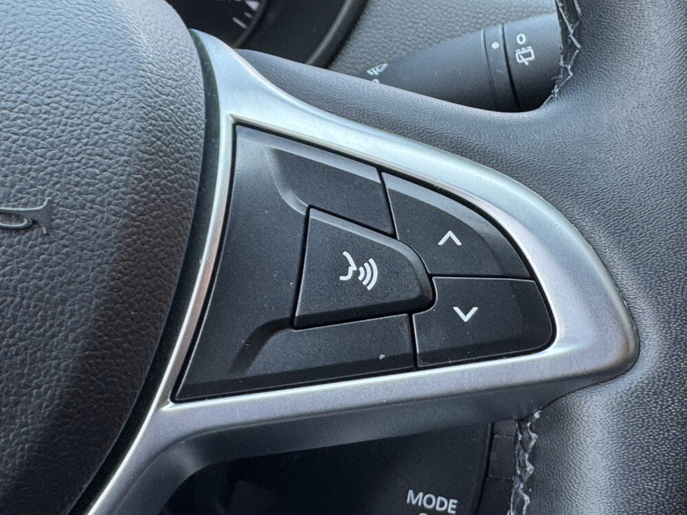 Dacia Duster 1.3 TCe Prestige // 360 CAMERA // DODEHOEK // CLIMA // CRUISE // NAVI+CARPLAY // 15