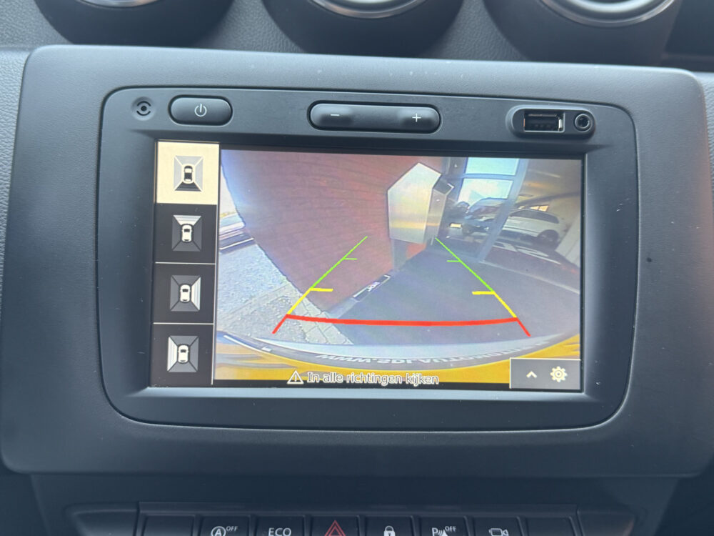 Dacia Duster 1.3 TCe Prestige // 360 CAMERA // DODEHOEK // CLIMA // CRUISE // NAVI+CARPLAY // 19