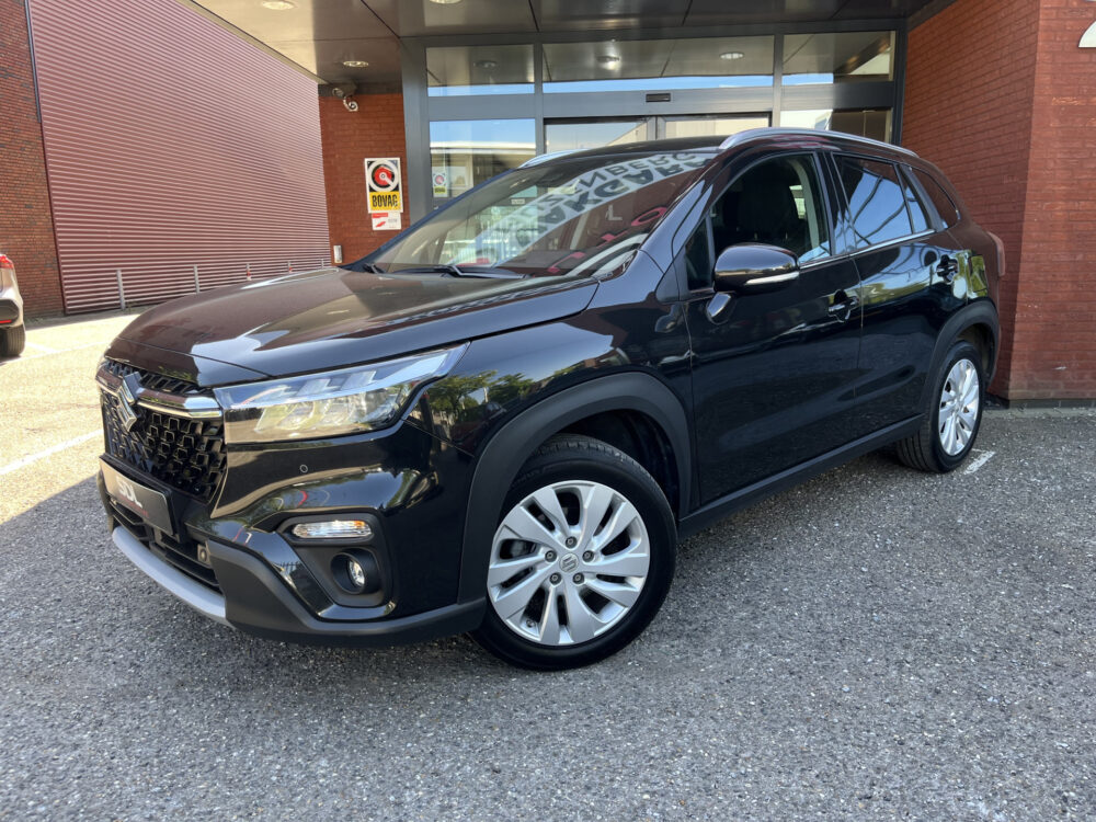 Suzuki S-Cross 1.5 Hybrid Style // ADAPT. CRUISE // DODEHOEK // STOELVERWARMING // CAMERA // APPLE-ANDROID AUTO // KEYLESS // 1