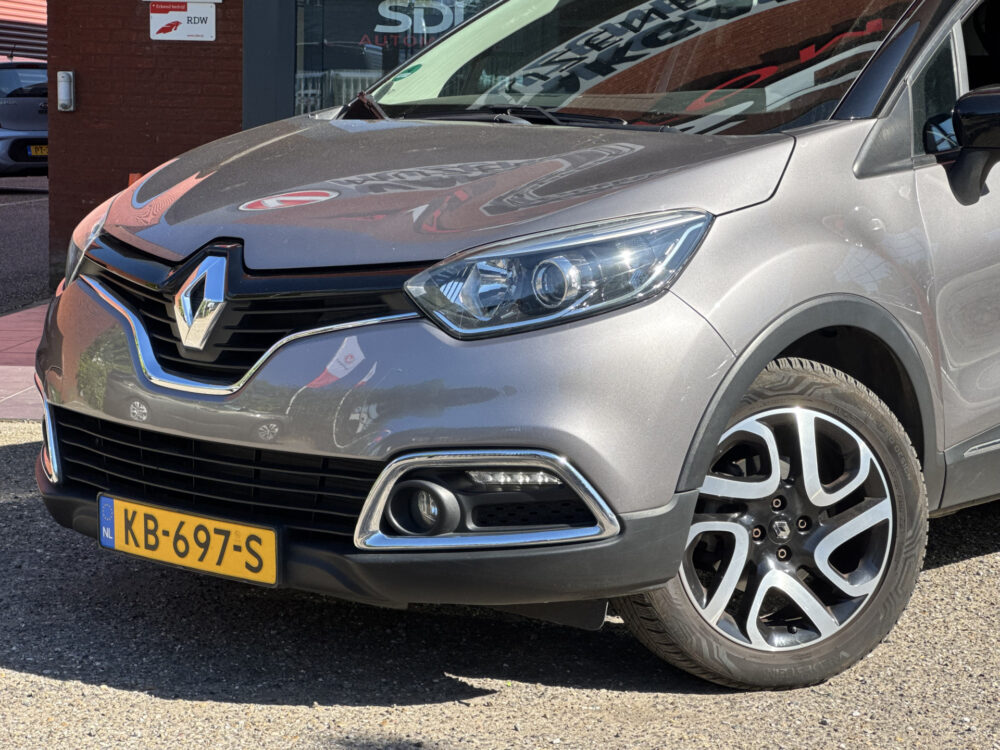 Renault Captur 1.2 TCe Dynamique // NAVI // CLIMA // CRUISE // CAMERA // BLUETOOTH // 9