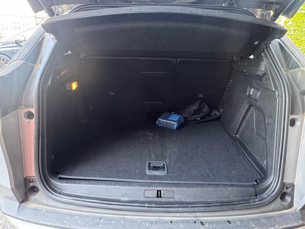 Peugeot 3008 1.6 HYbrid 225 GT // SCHUIF-KANTELDAK // ADAPT. CRUISE // DODEHOEK // ELEK. ACHTERKLEP // 360 CAMERA // NAVI+CARPLAY // 10